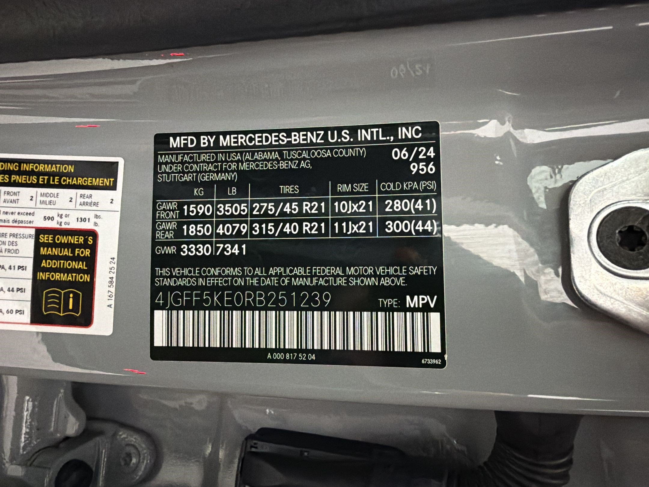 Used 2024 Mercedes-Benz GLS 450 4MATIC image 27