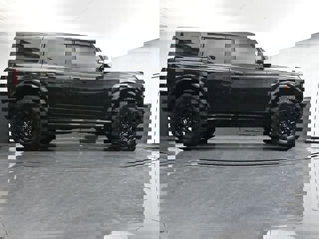 Used 2024 Ford Bronco Wildtrak image 36