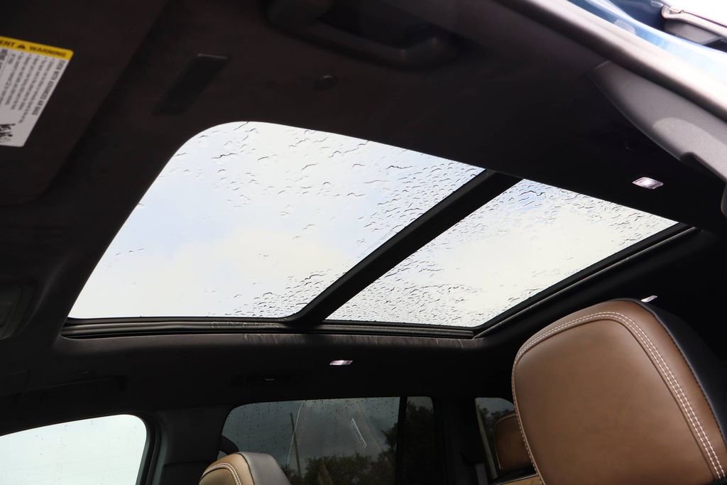 Certified 2026 GMC Acadia Denali Ultimate w/ LPO, Floor Liner Package image 24