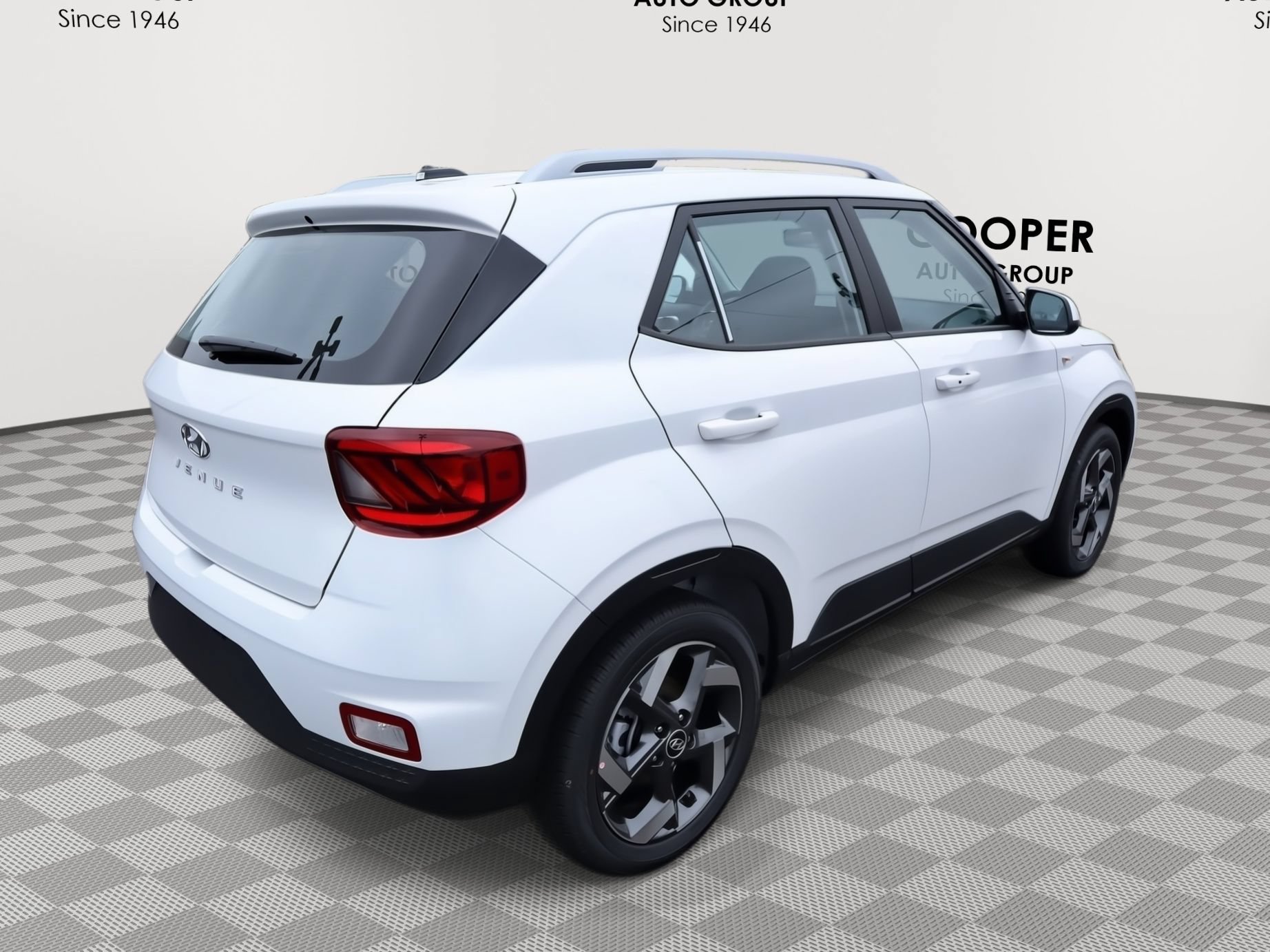 New 2026 Hyundai Venue SEL FWD image 7