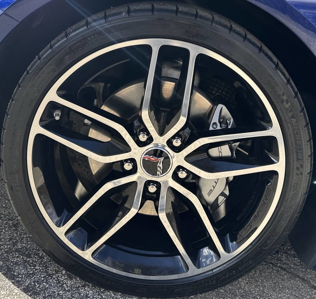 Used 2017 Chevrolet Corvette Stingray Convertible w/ 1LT RWD image 10