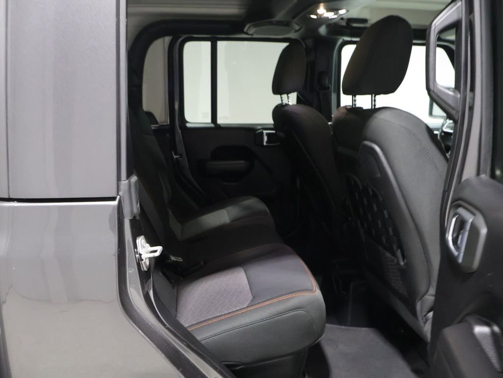 Used 2021 Jeep Gladiator Mojave AWD/4WD image 18