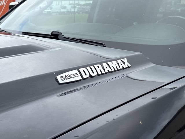 Used 2018 GMC Sierra 2500 Denali w/ Duramax Plus Package AWD/4WD image 10