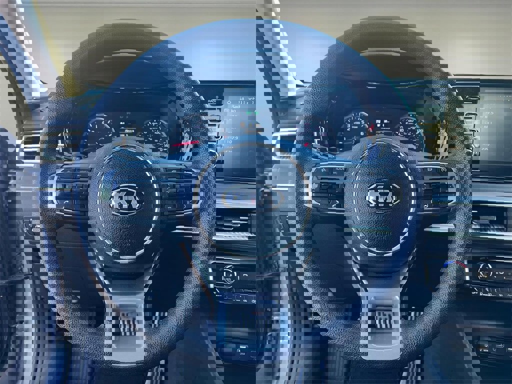 Used 2021 Kia K5 LXS image 22