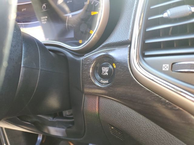 Used 2014 Jeep Grand Cherokee Laredo w/ Security & Convenience Group image 18