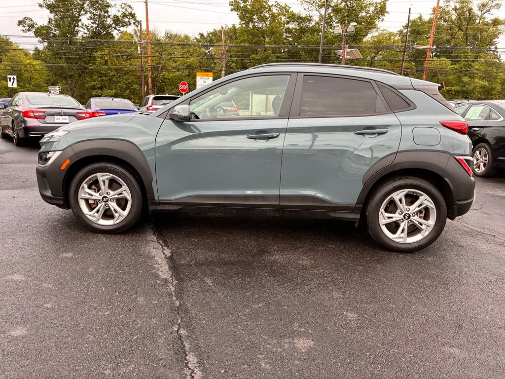 Used 2022 Hyundai Kona SEL w/ Convenience Package AWD/4WD image 4