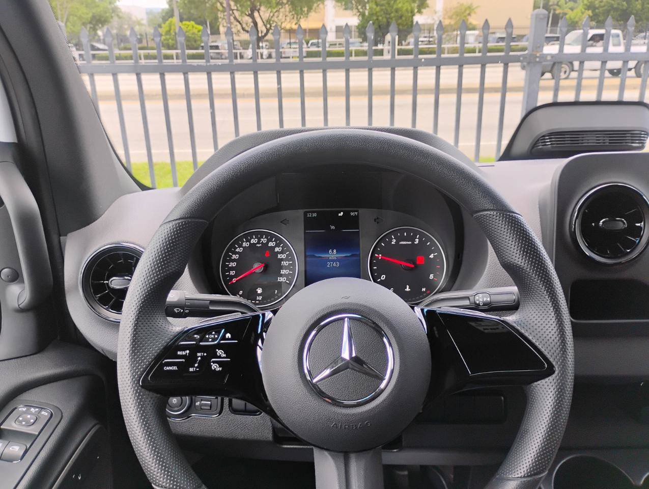 Used 2025 Mercedes-Benz Sprinter 2500 image 52