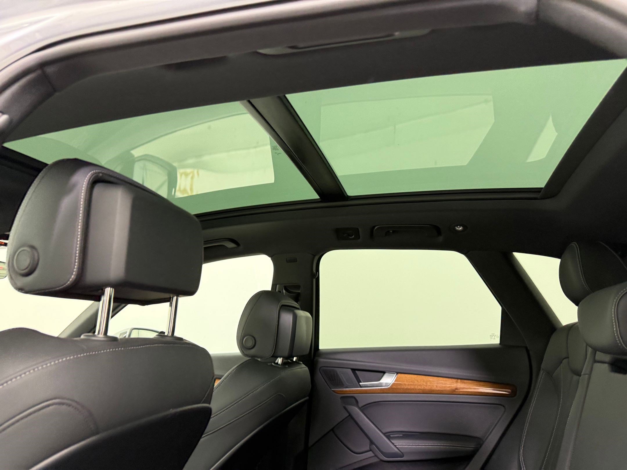 Used 2024 Audi Q5 e Premium Plus image 16