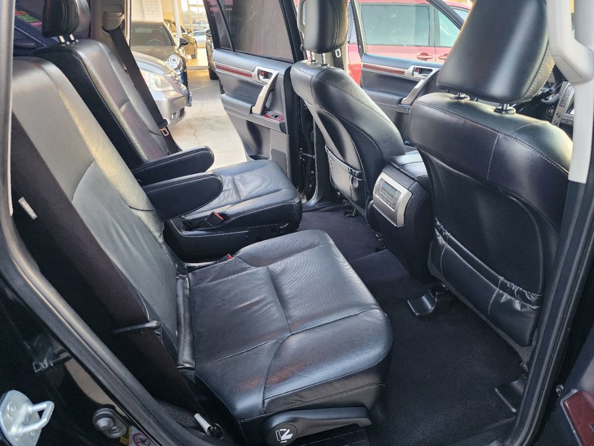 Used 2018 Lexus GX 460 Premium image 13
