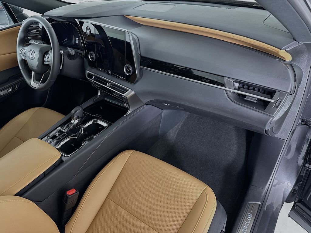 Used 2025 Lexus RX 350 FWD w/ Accessory Package image 17