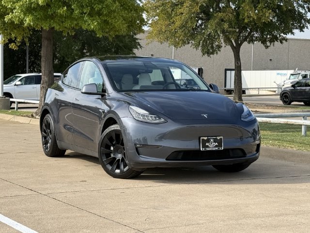 Used 2022 Tesla Model Y Long Range AWD/4WD image 2