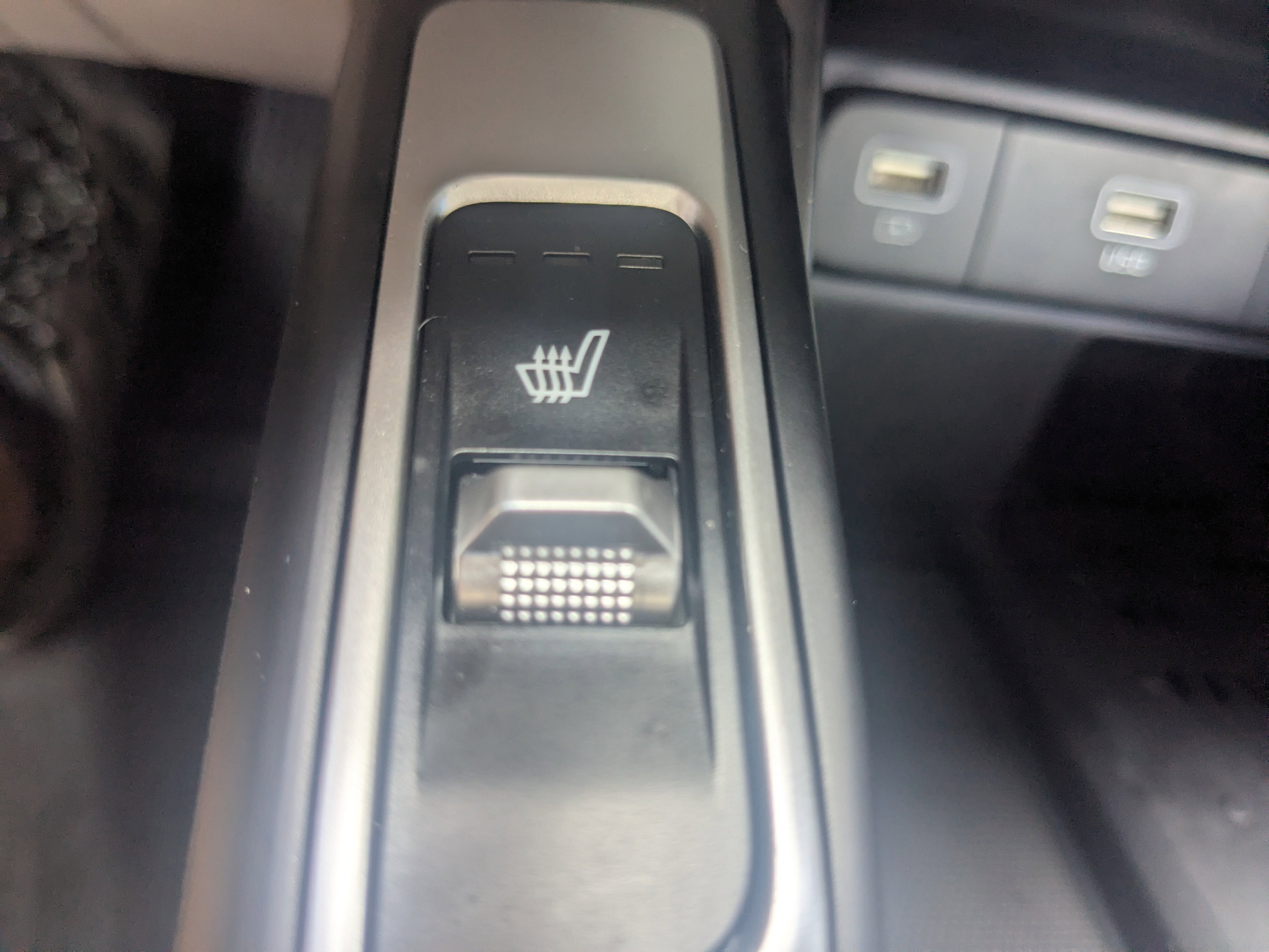 Certified 2023 Kia Sorento S w/ Panoramic Sunroof Package image 30
