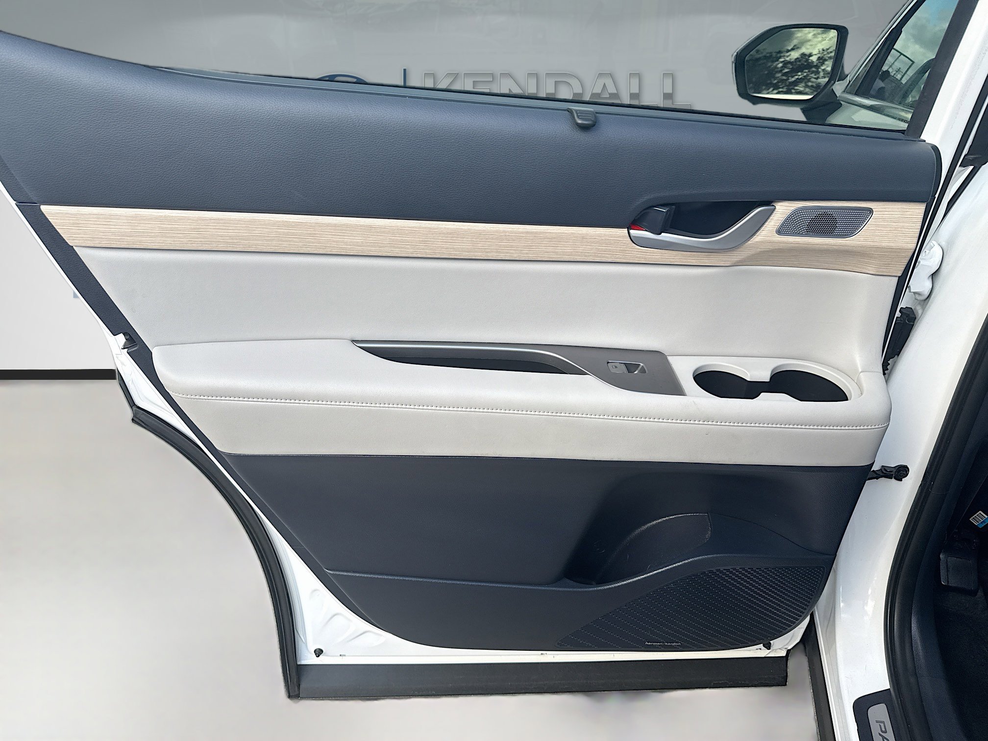 Used 2024 Hyundai Palisade Limited image 23