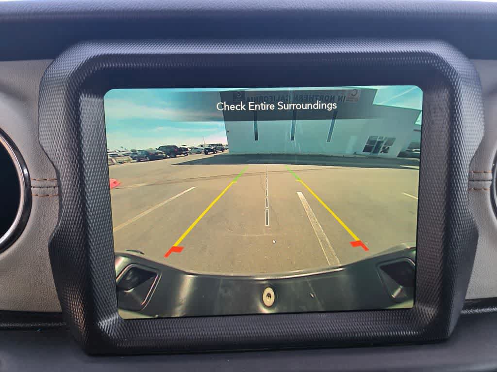 Used 2023 Jeep Gladiator Overland AWD/4WD image 11