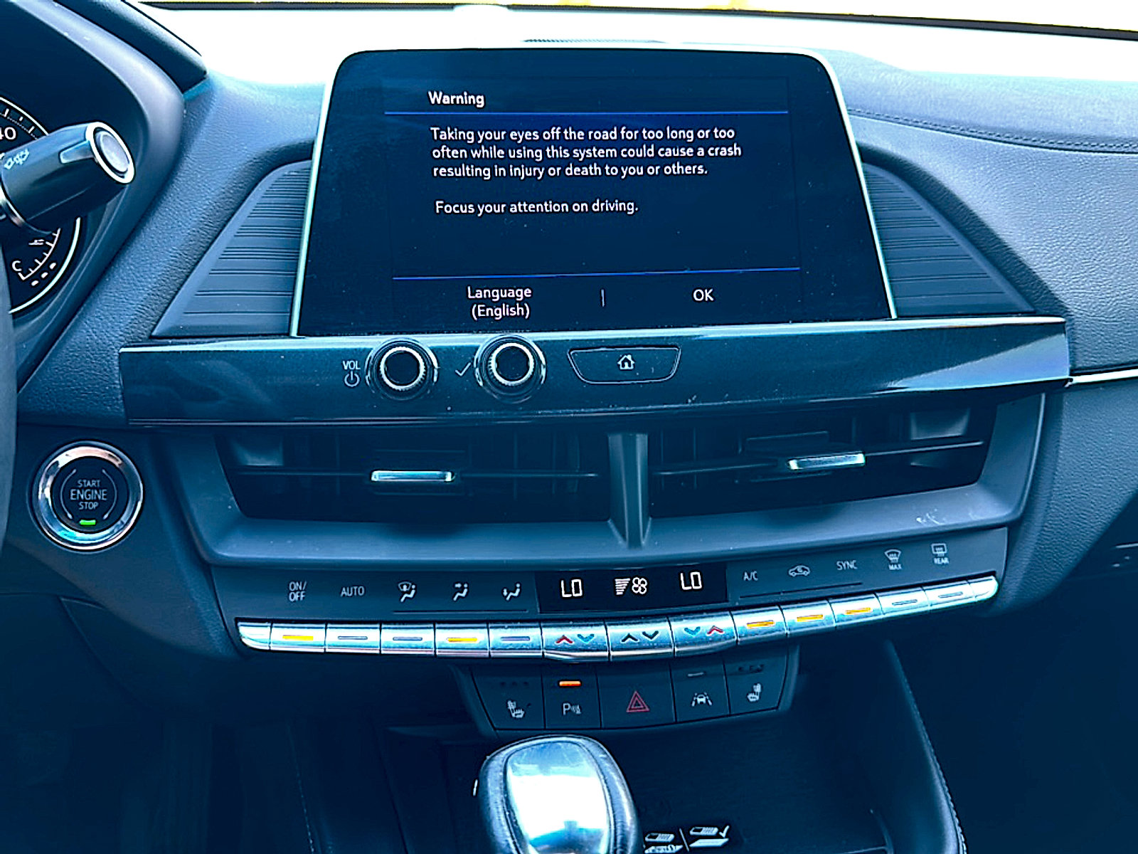 Used 2024 Cadillac CT4 Luxury w/ Cold Weather Package RWD image 31