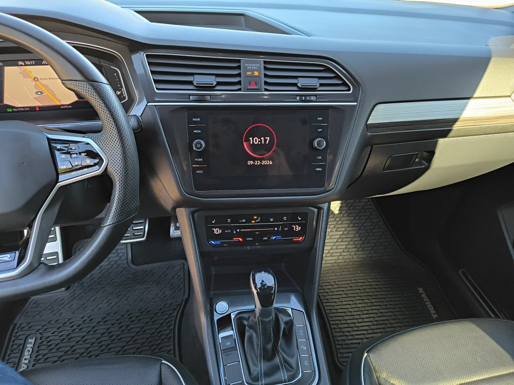 Used 2024 Volkswagen Tiguan SEL R-Line AWD/4WD image 17