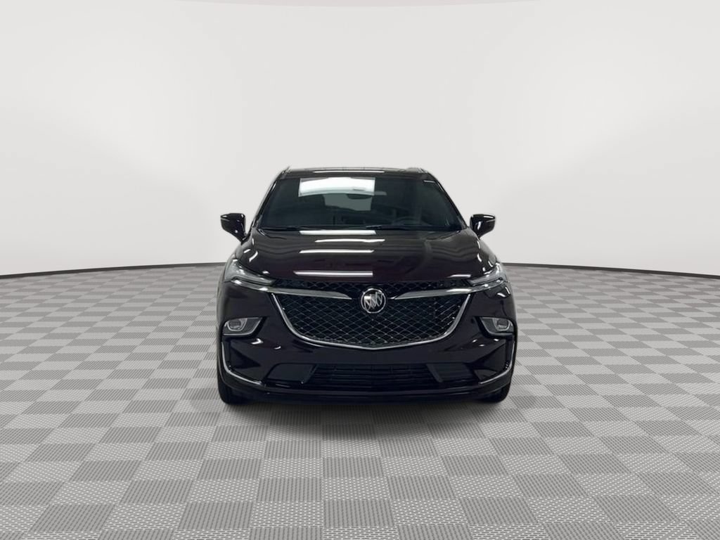 Used 2023 Buick Enclave Avenir AWD/4WD image 3