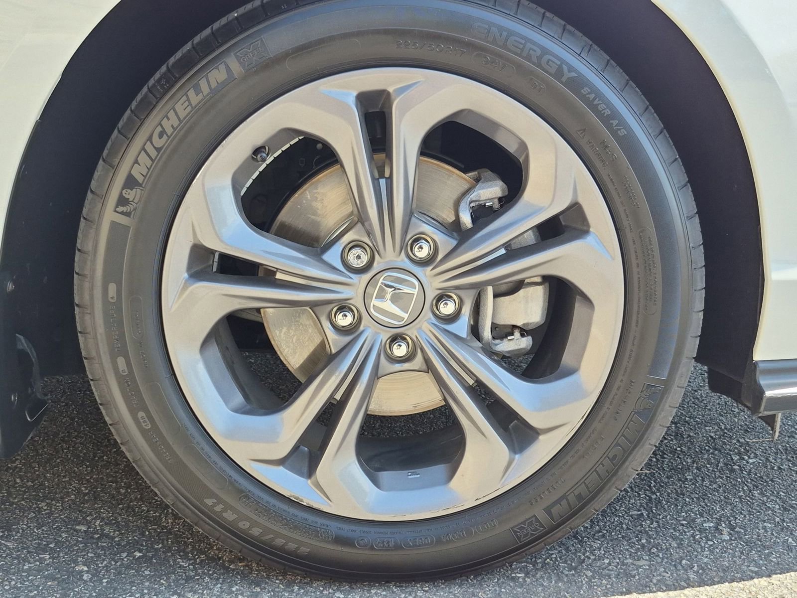 Used 2024 Honda Accord EX image 12