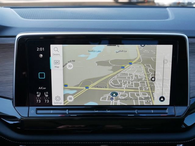 Certified 2025 Volkswagen Atlas SEL Premium R-Line image 32