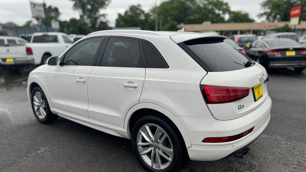 Used 2017 Audi Q3 2.0T Premium Plus w/ Premium Plus Package image 7