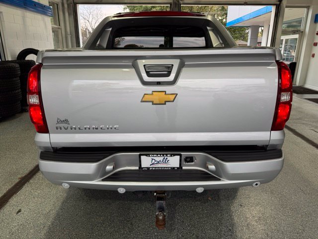 Used 2013 Chevrolet Avalanche LT w/ Suspension Package, Off-Road AWD/4WD image 10