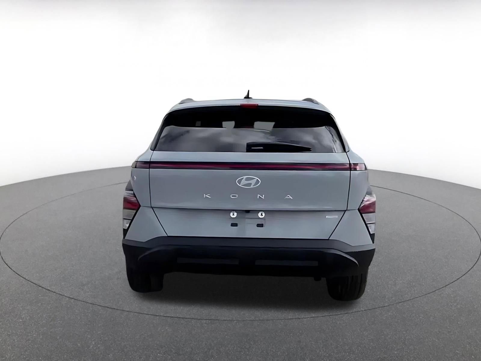 Used 2025 Hyundai Kona SEL image 12