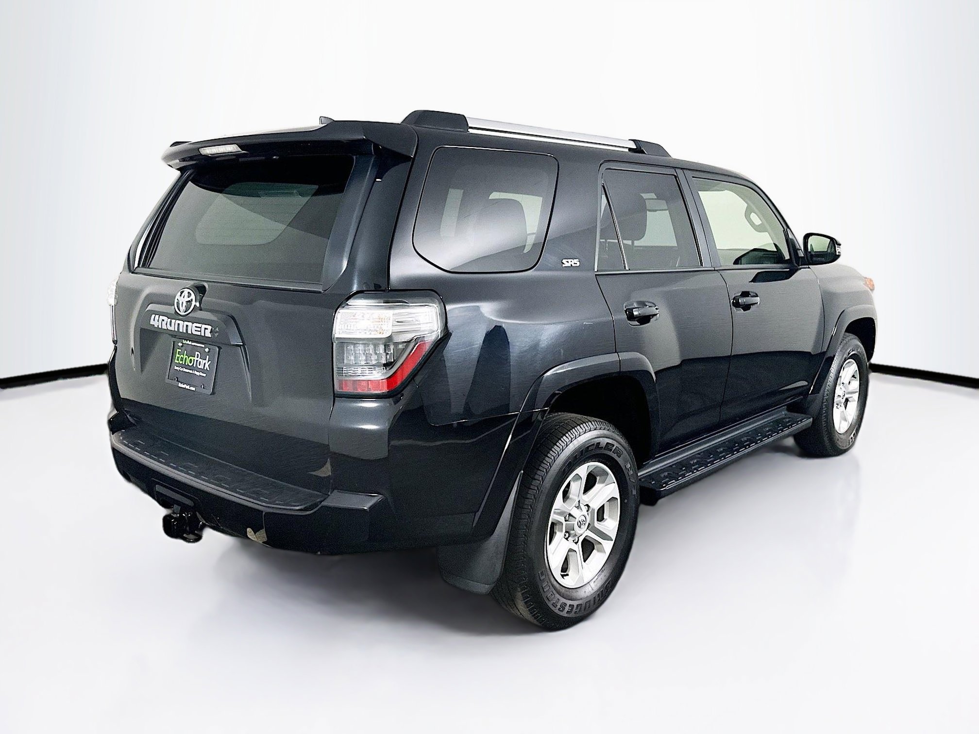 Used 2024 Toyota 4Runner SR5 Premium image 9