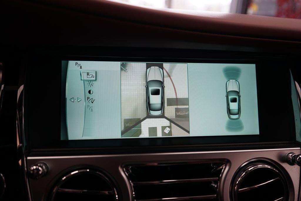 Used 2016 Rolls-Royce Wraith image 9