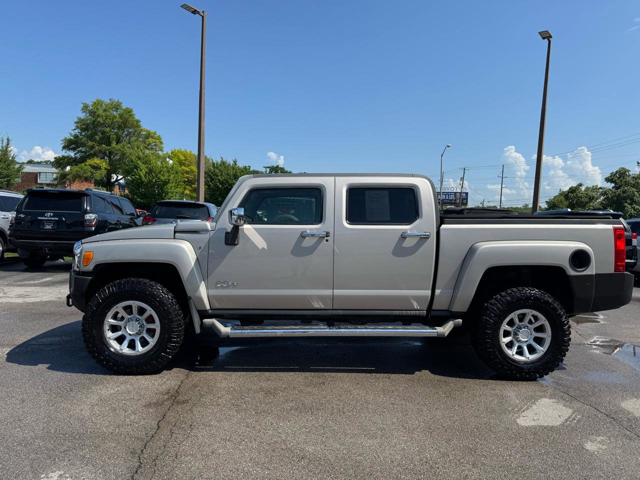 Used 2009 HUMMER H3T Luxury AWD/4WD image 6