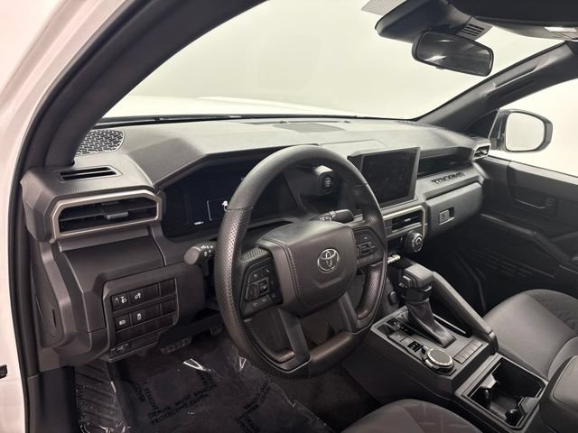 Used 2025 Toyota Tacoma SR AWD/4WD image 15