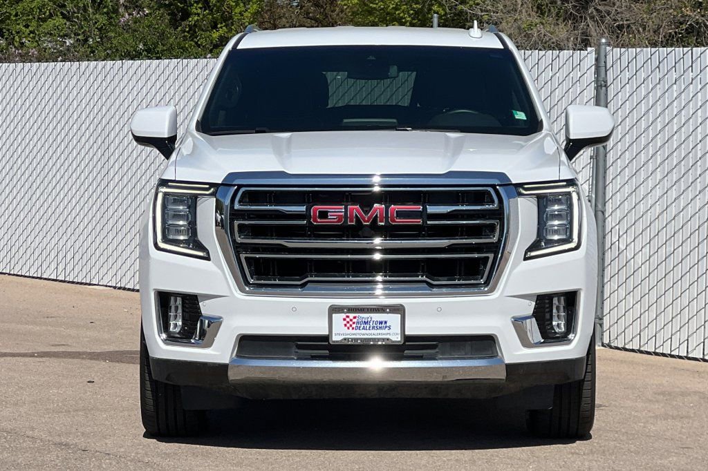 Used 2024 GMC Yukon SLT AWD/4WD image 6