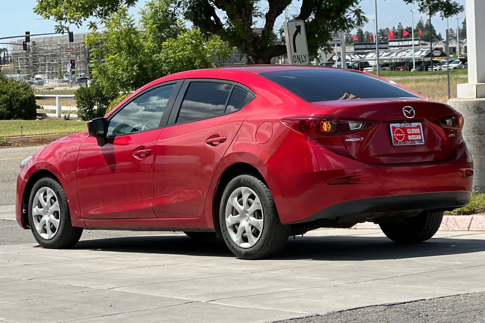 Used 2018 MAZDA MAZDA3 Sport FWD image 7