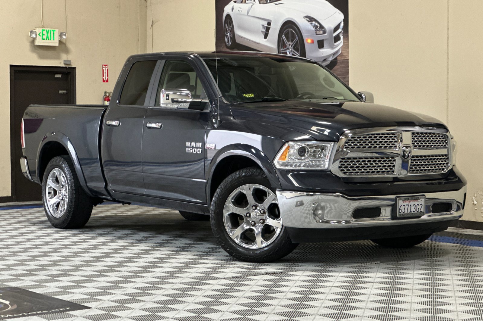 Used 2017 RAM 1500 Laramie image 2