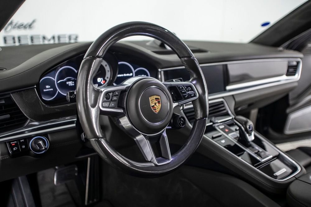 Used 2018 Porsche Panamera Turbo S Executive image 25