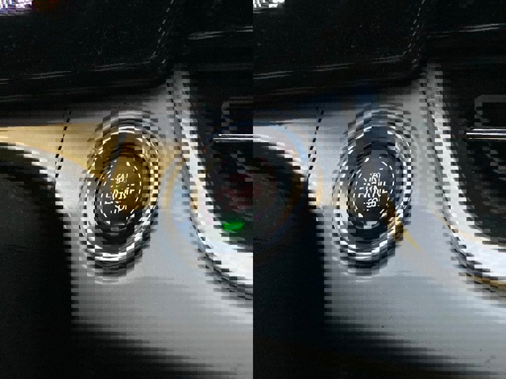 Used 2024 Chevrolet Trax LT image 17