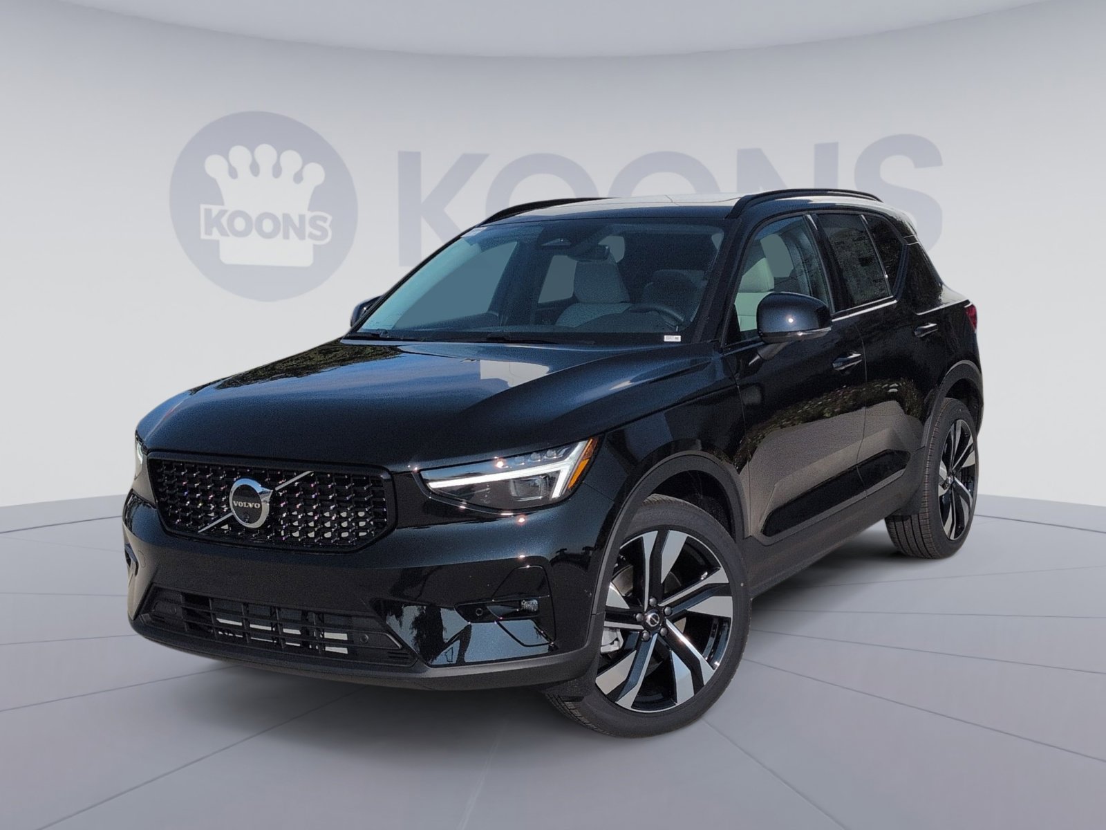 New 2026 Volvo XC40 B5 Ultra w/ Protection Package Premier