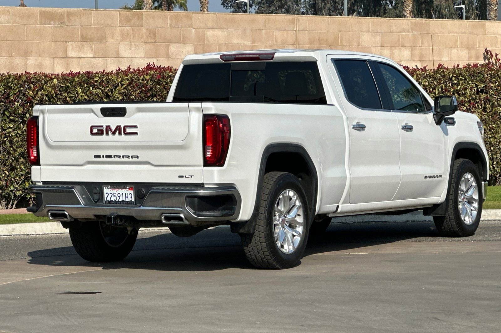 Certified 2021 GMC Sierra 1500 SLT image 4