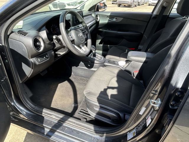 Used 2020 Kia Forte LXS FWD image 10
