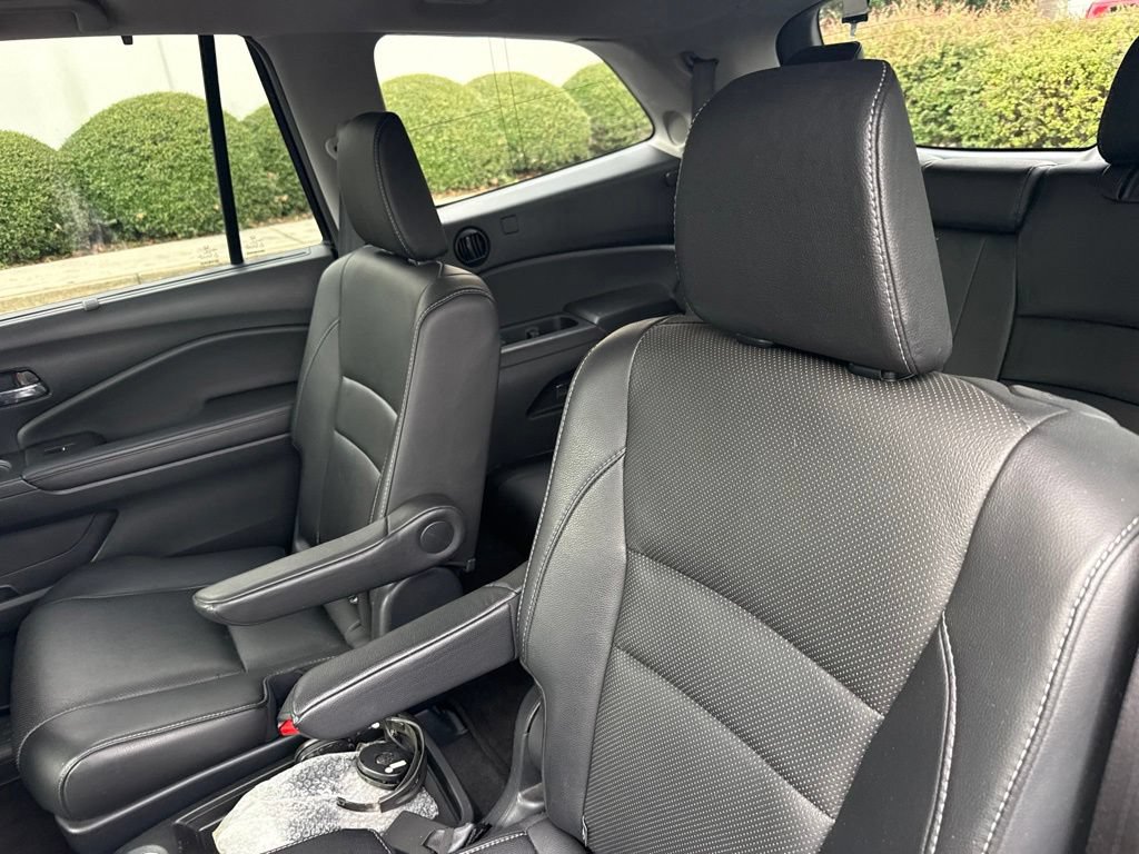 Certified 2017 Honda Pilot Elite image 11