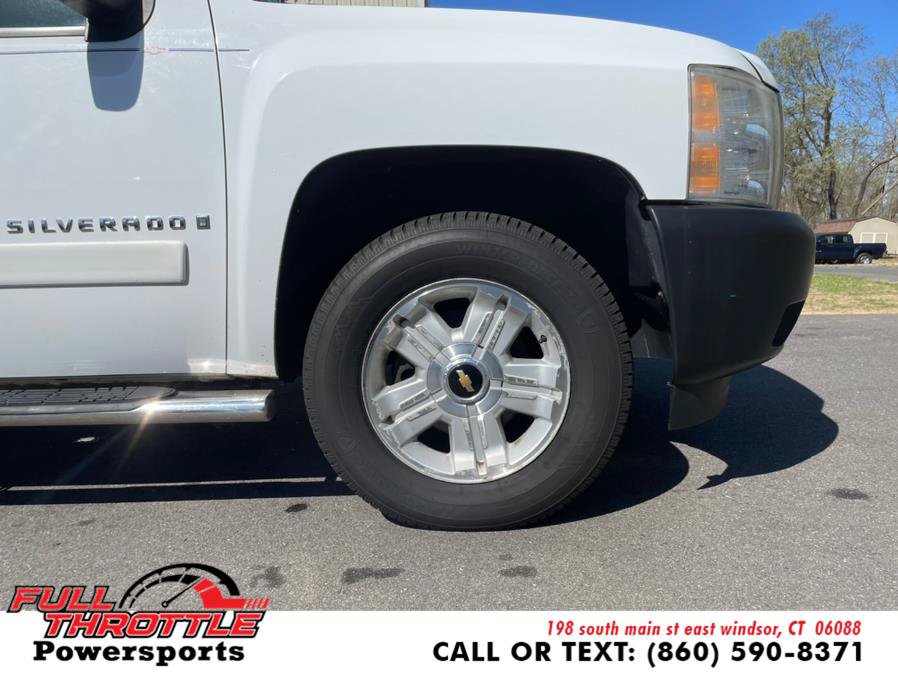 Used 2007 Chevrolet Silverado 1500 LT w/ 2LT Audio Package RWD image 18