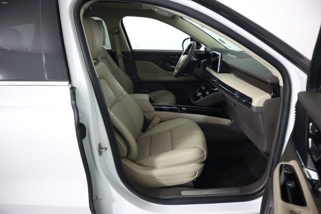 Used 2022 Lincoln Corsair Reserve w/ Equipment Group 201A AWD/4WD image 64