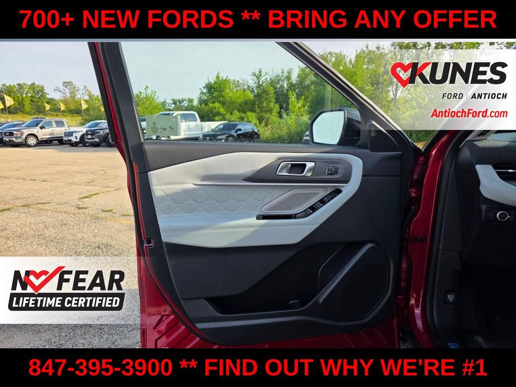 New 2026 Ford Explorer Platinum w/ LUX Leather Package AWD/4WD image 13