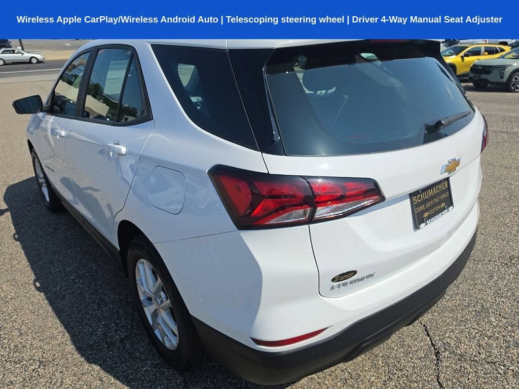 Used 2023 Chevrolet Equinox LS FWD image 6