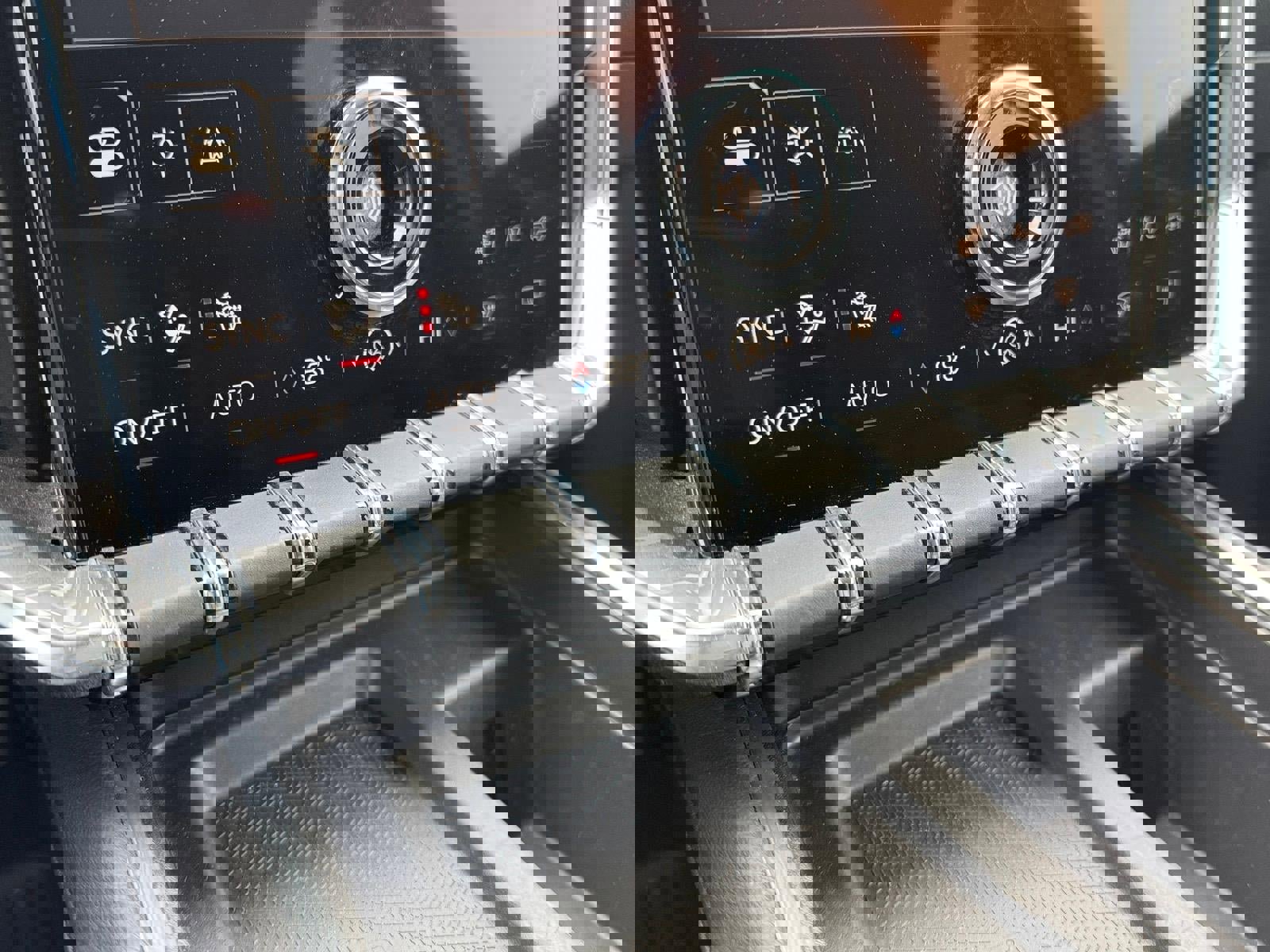 Used 2025 GMC Acadia Elevation image 14