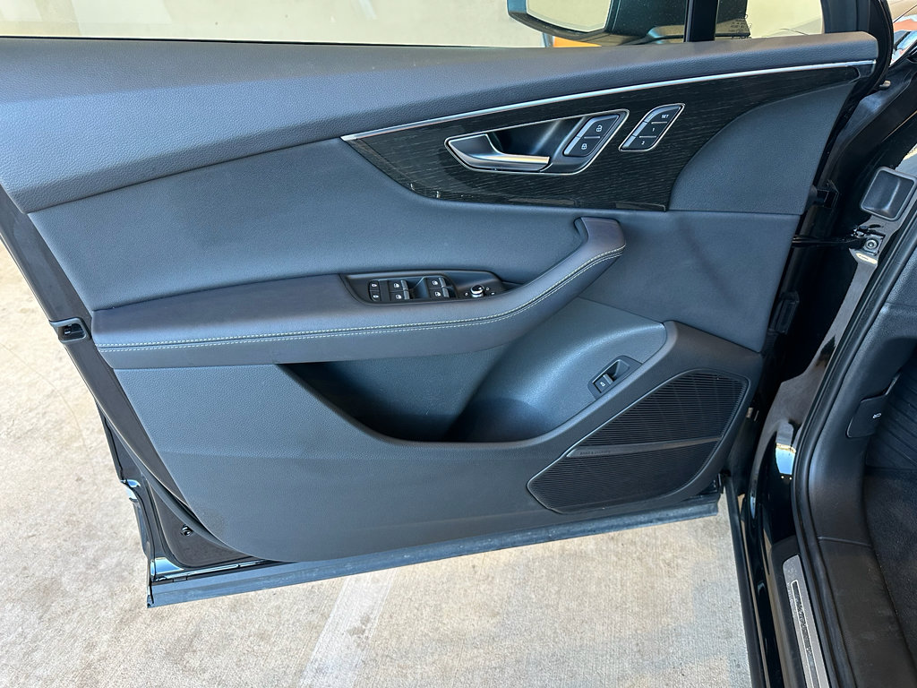 Used 2025 Audi Q7 Premium Plus image 9