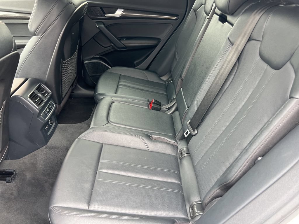 Used 2019 Audi SQ5 Prestige w/ Prestige Package AWD/4WD image 27