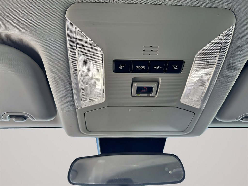 Used 2023 Toyota RAV4 LE image 32