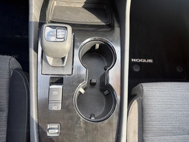 Used 2023 Nissan Rogue SV FWD image 23