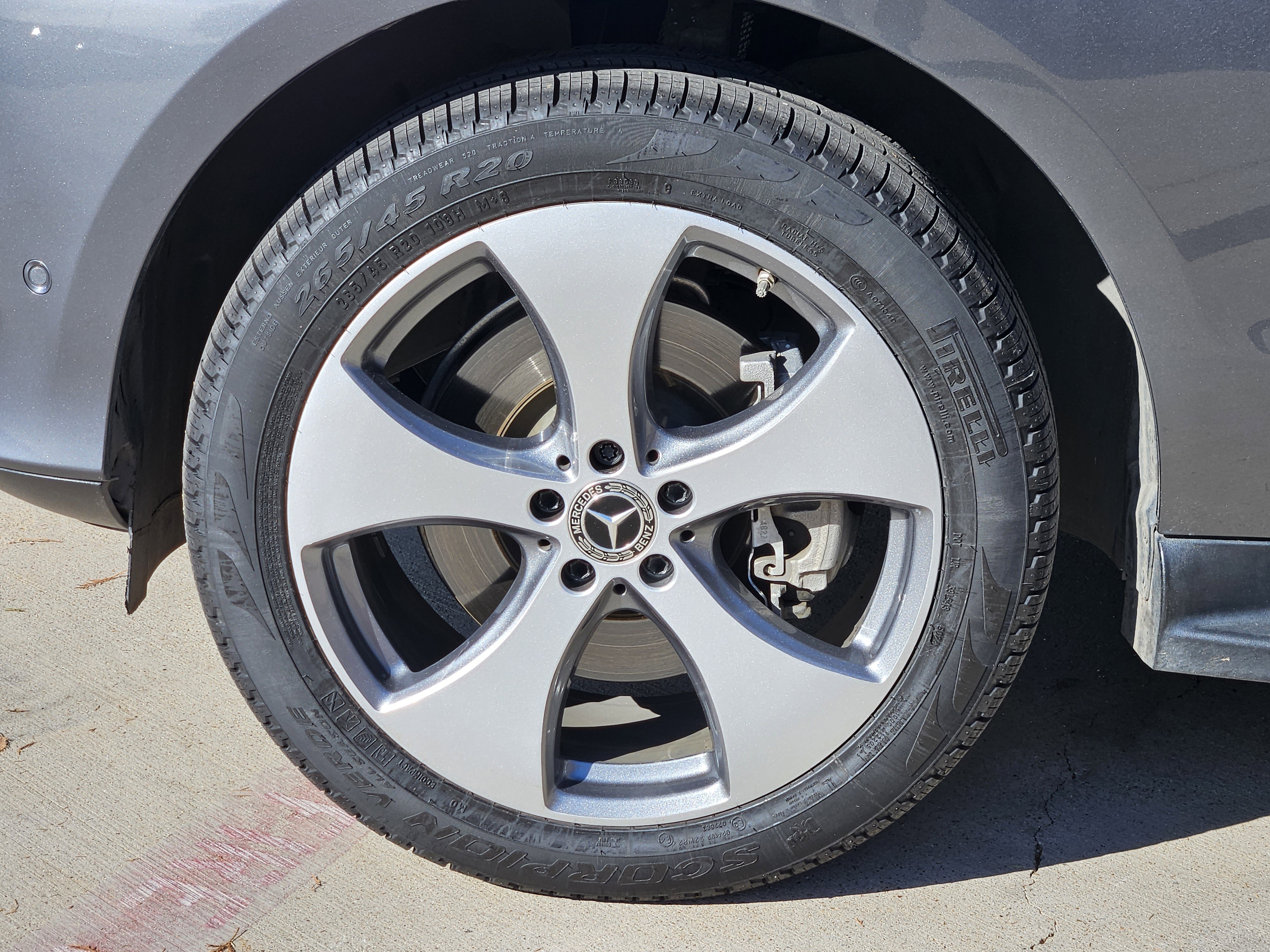 Used 2019 Mercedes-Benz GLE 400 4MATIC image 11