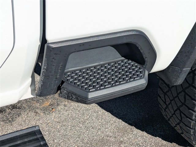 Certified 2024 Chevrolet Silverado 2500 ZR2 w/ Technology Package image 32